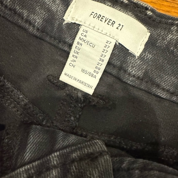 Women’s curvy Straight  “vintage black” Jeans with stretch🖤cute & very comfy🖤 - Picture 4 of 13